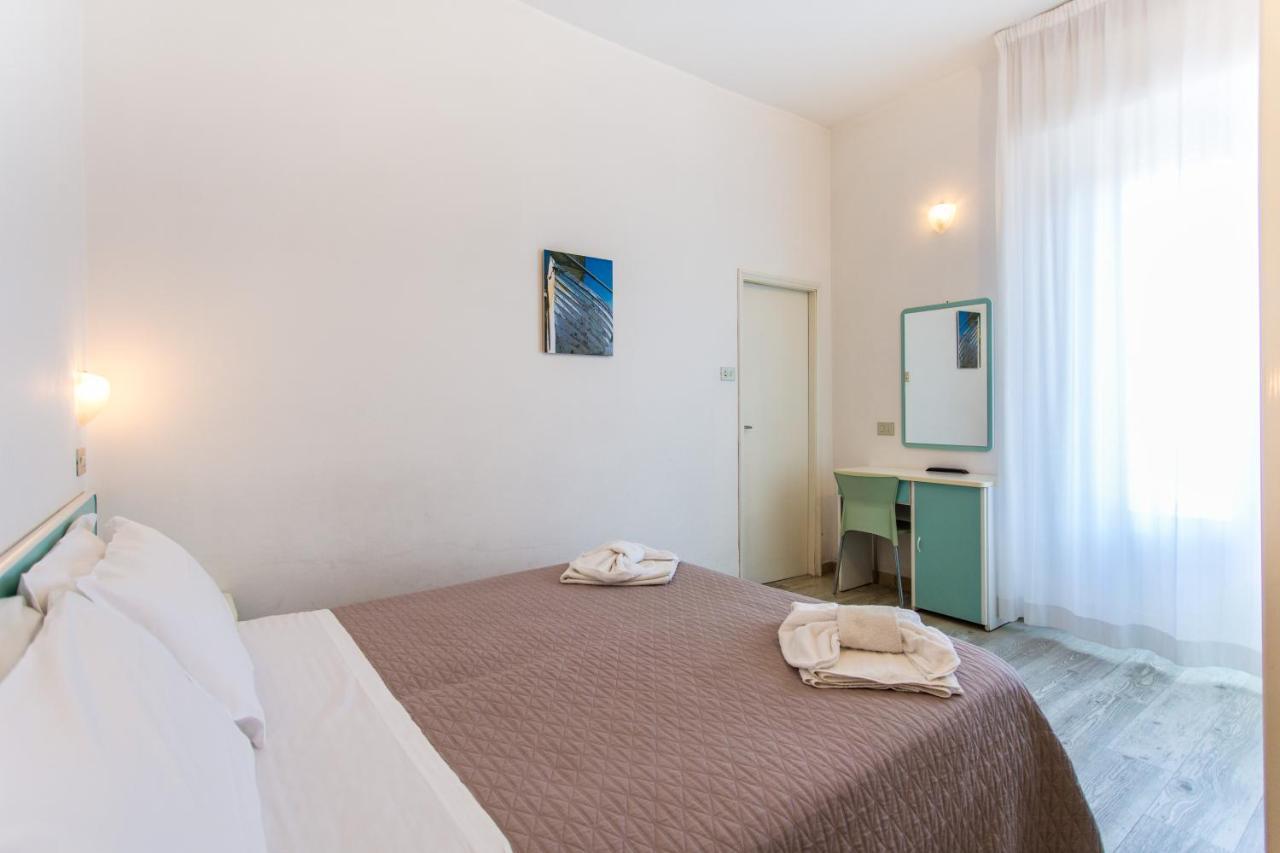 Hotel Savana 리미니 외부 사진