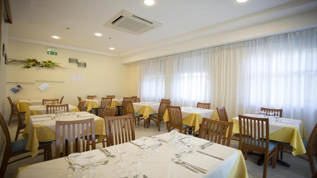 Hotel Savana 리미니 외부 사진