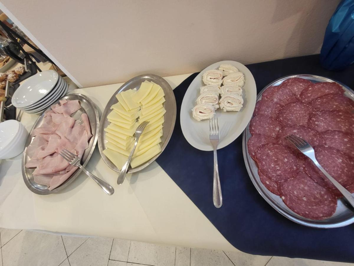 Hotel Savana 리미니 외부 사진
